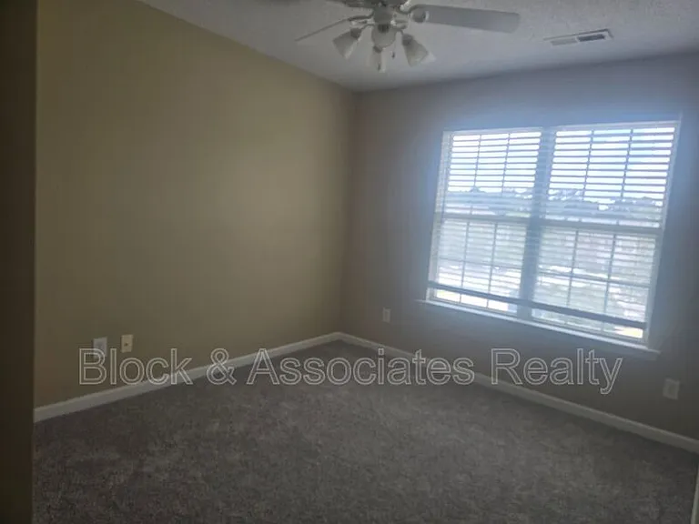 210 Brittany Way — Photo 11