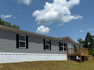 3037 Hunter Fish Camp Rd, Marianna, FL 32446