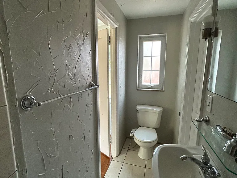 565 Kelso Rd — Photo 14