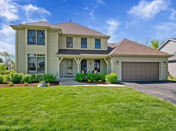 321 Bryan Dr, Cary, IL 60013