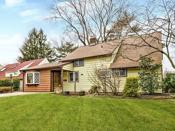 4th image of 167 E Cabot Ln
