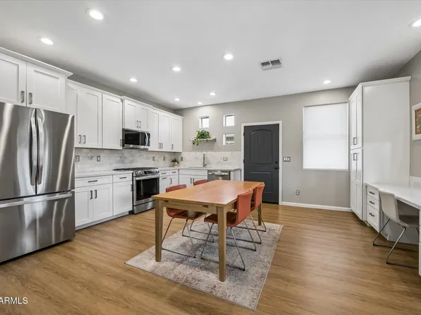 826 N 11TH Avenue, Phoenix, AZ 85007