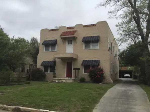 2047 W Summit Ave APT 3, San Antonio, TX 78201