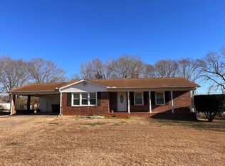 223 W 9th St, Gaffney, SC 29340
