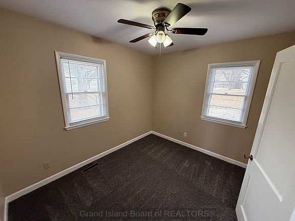 5th image of 621 Bischeld St