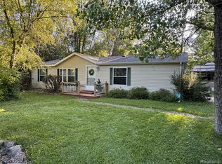 3165 Oleary Rd, Flint, MI 48504