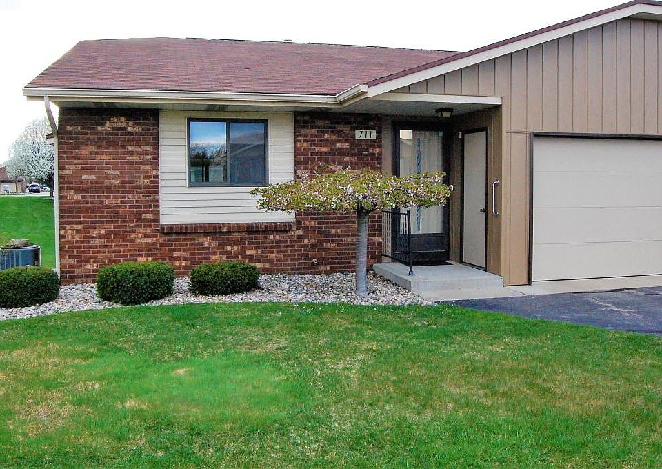1st image of 711 Waterview Ct SW #43
