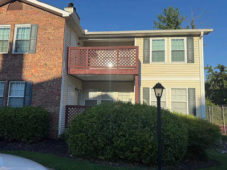 146 N Timber Dr — Photo 4