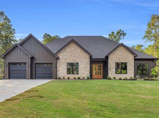 537 E Airport Rd, Greer, SC 29651