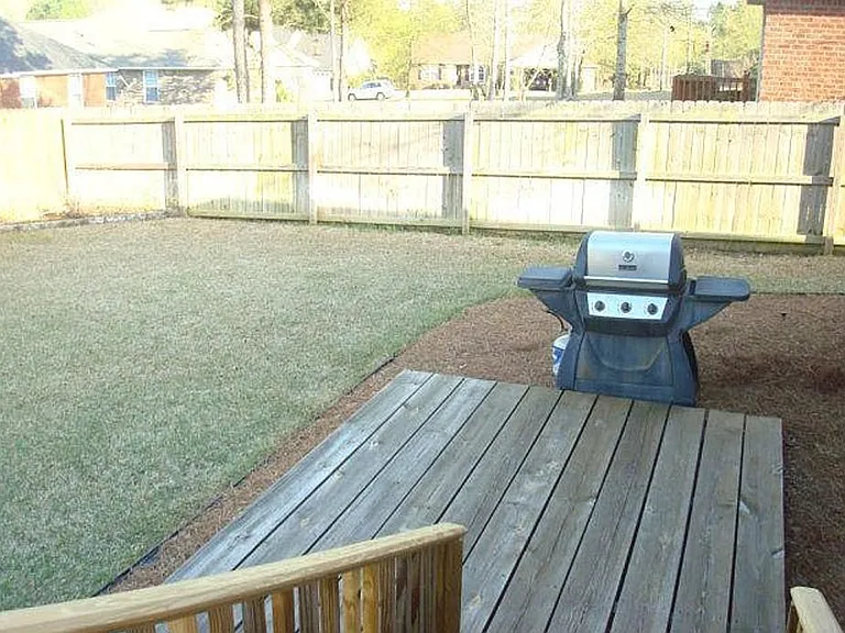 1825 Canberra Dr — Photo 18