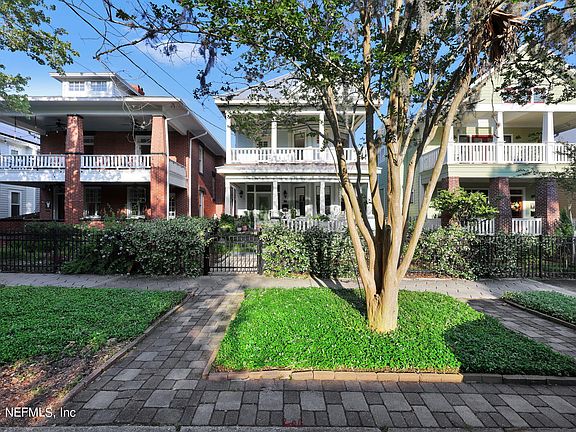 4th image of 1329 SILVER Street