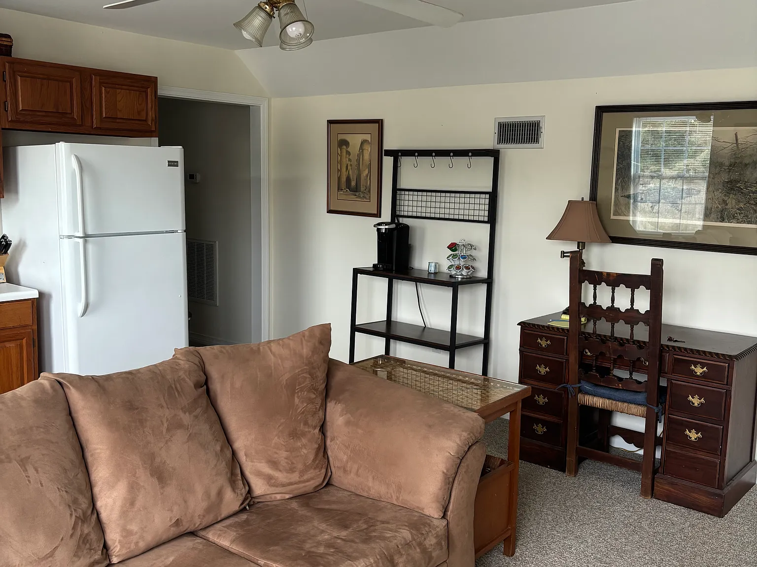 1 bed, 670 sqft, $1,050 — Photo 4