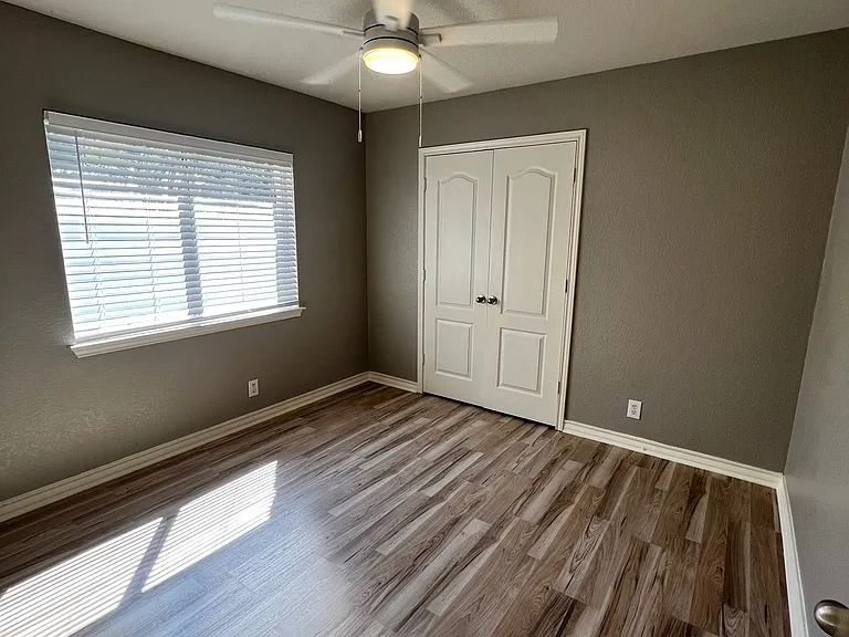 10547 Weser Ln — Photo 13