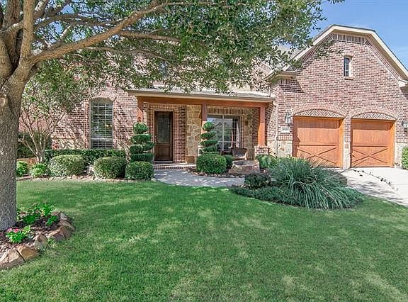 2nd image of 808 Moss Cliff Cir