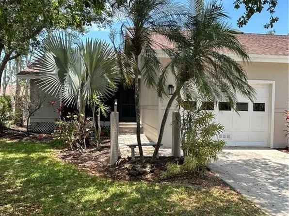 17745 Grande Bayou Ct, Fort Myers, FL 33908