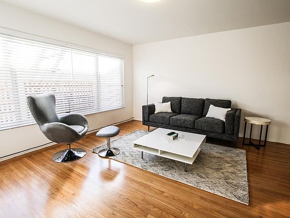 2nd image of 391 29th St APT 1