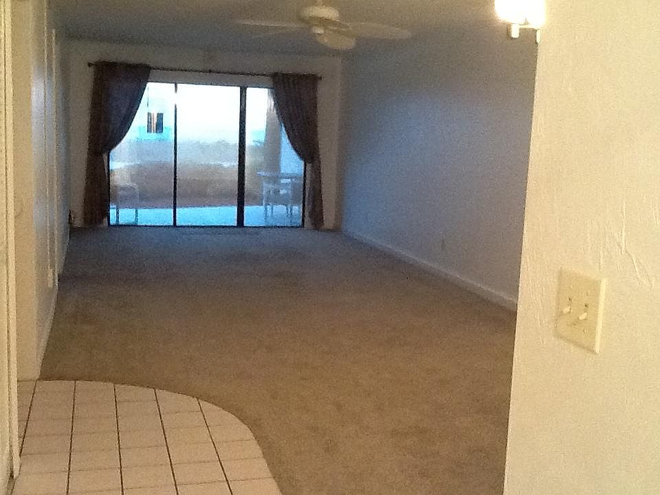 LR, east patio