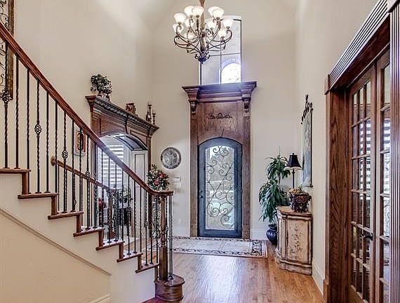 5th image of 5412 Lake Victoria Ct