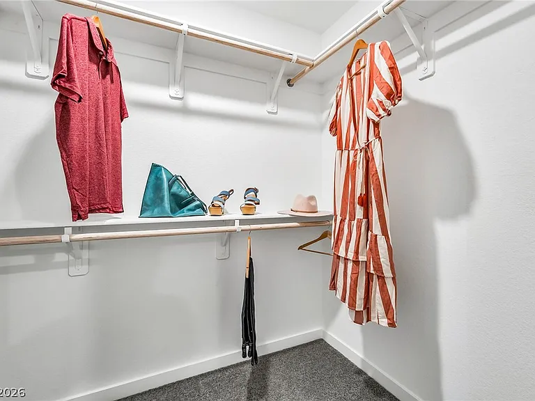 914 Rosy Starling St — Photo 30