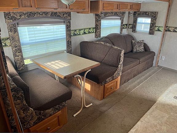 Dining folds into sleeper