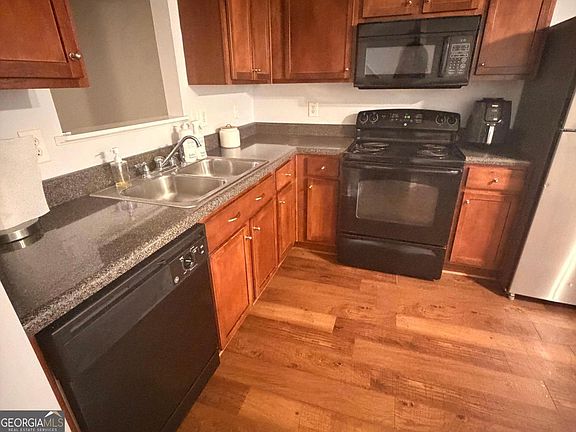 5th image of 2434 Piering Dr