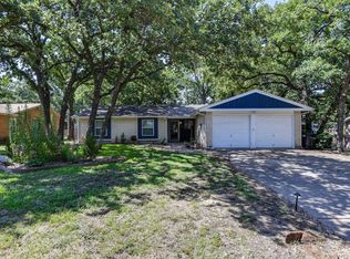 3412 Hampshire Dr, Arlington, TX 76013