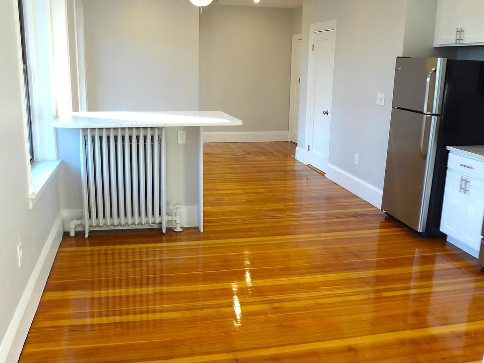 1st image of 6 Brown Ter APT 3R