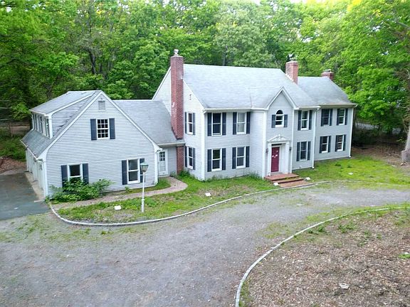 5th image of 1 Woodhull Cove Ln