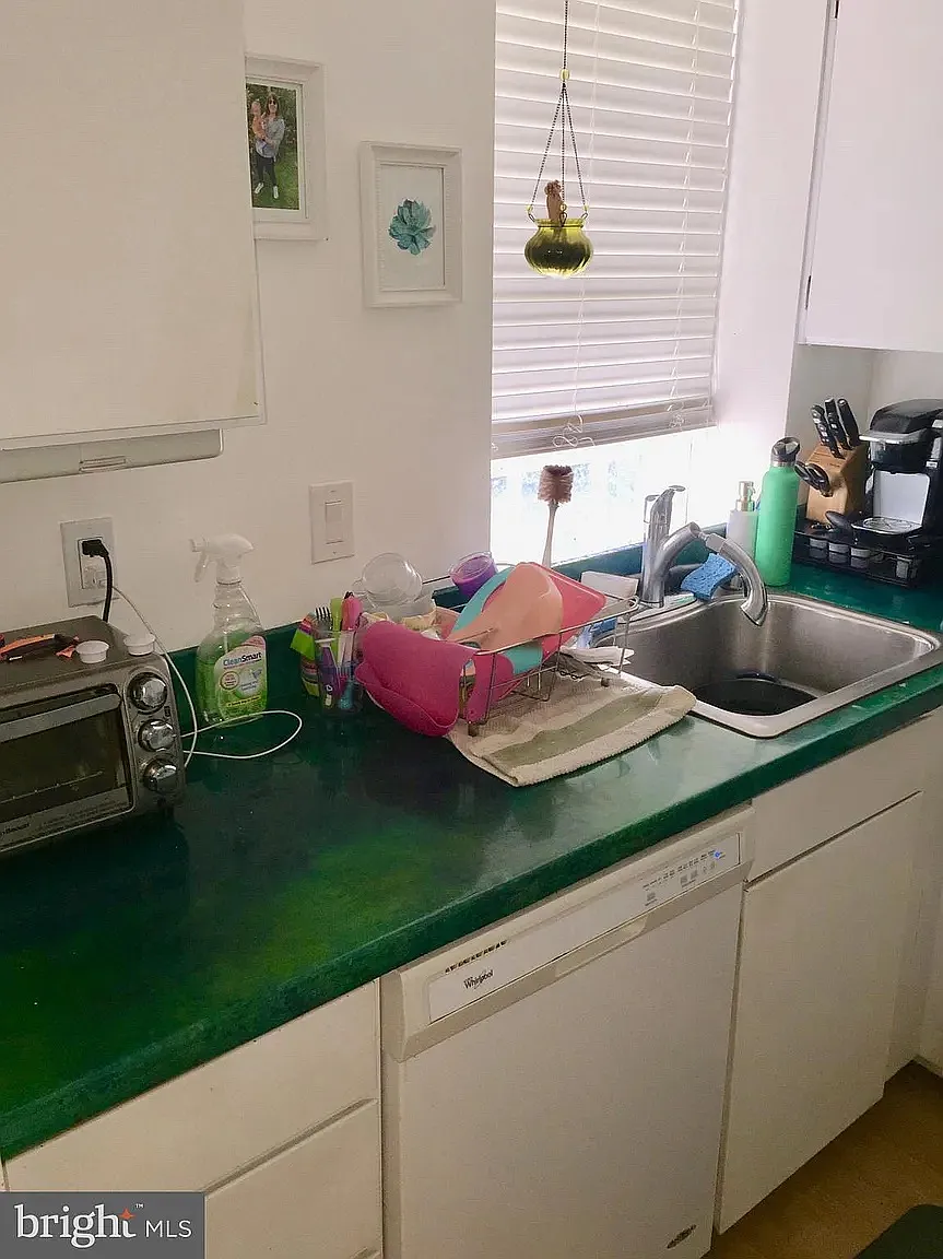2 bed, 1293 sqft, $3,195 — Photo 4