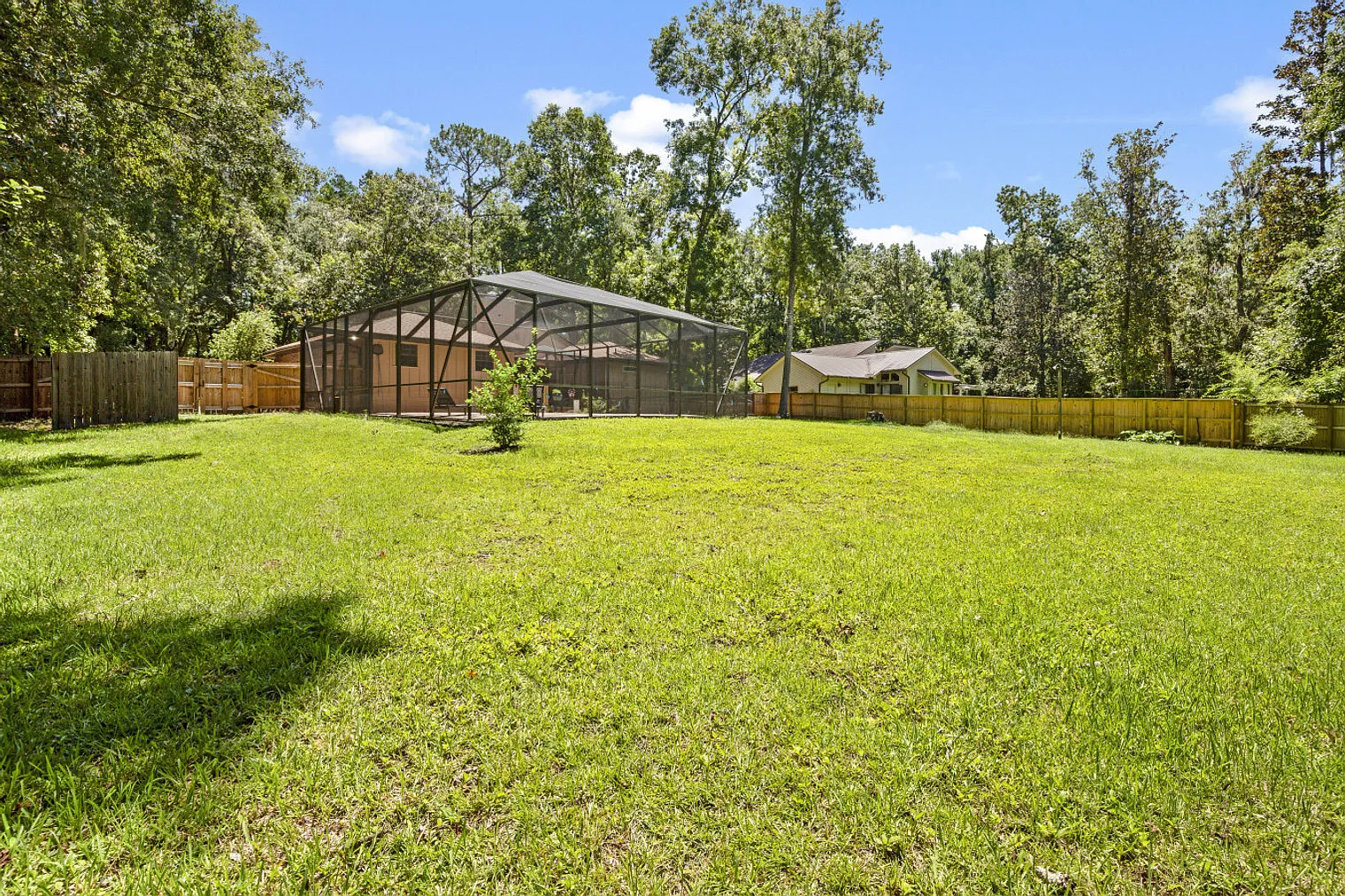 4 bed, 3.0 bath, 2228 sqft, $13,216 — Photo 4