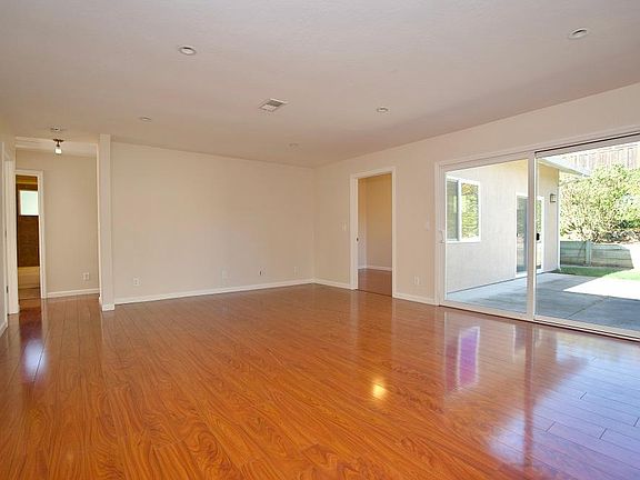 3rd image of 3562 White Cliff Cir