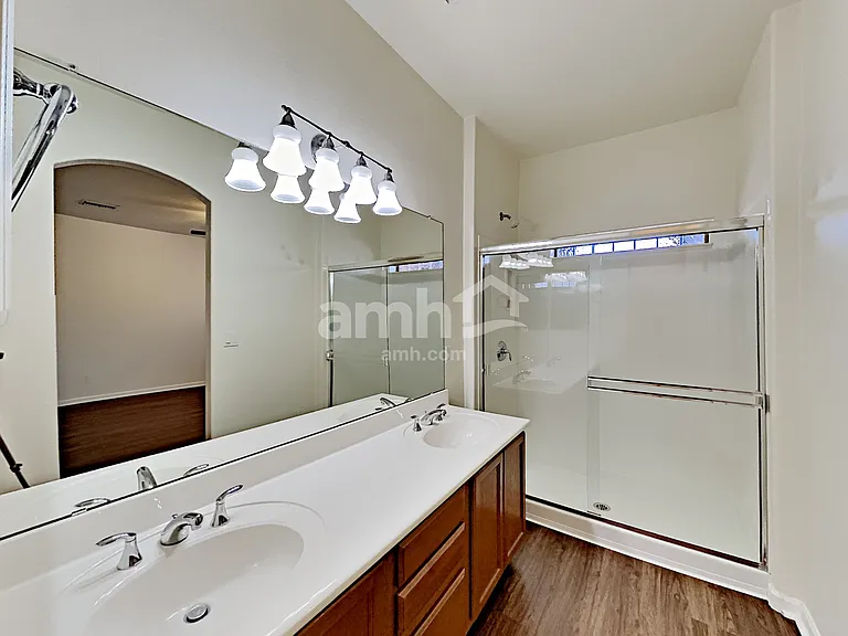 20025 N 20th St #115 — Photo 8