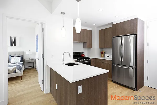 Rented by Modern Spaces | media 23