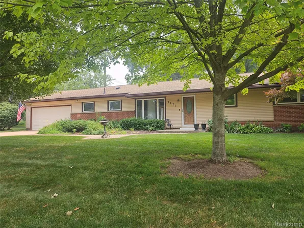 7171 Merrybrook, West Bloomfield, MI 48322