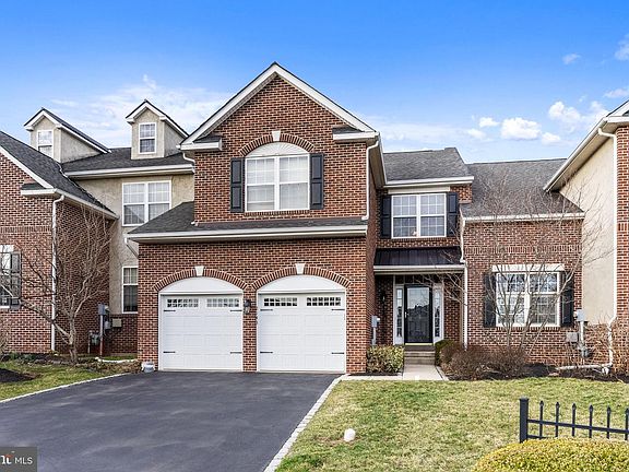 4th image of 2143 Eastport Way