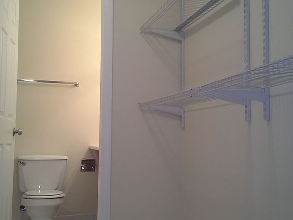 5th image of 5900 Oakwood Dr APT 1D