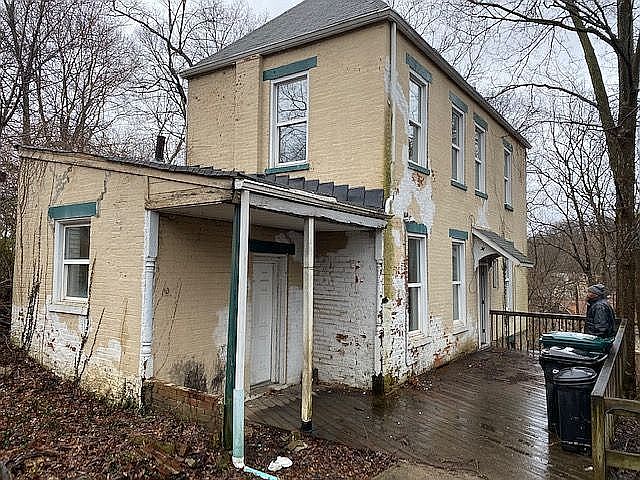 1st image of 3415 Moulton Ave