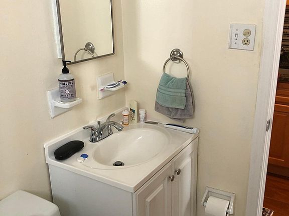 3rd image of 254 S 10th St #2RR