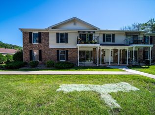 2055 Carriage Dr SW #2055A, Rochester, MN 55902