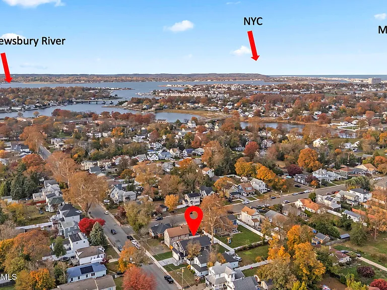 211 Rockwell Ave — Photo 32