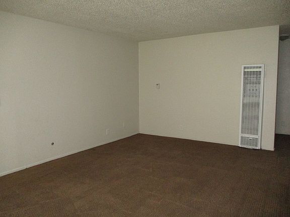 2nd image of 1232 E Market St