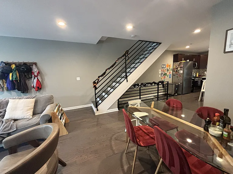 2220 Ellsworth St — Photo 6