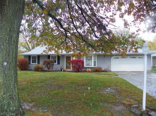 15255 Walnut Creek Dr, Strongsville, OH