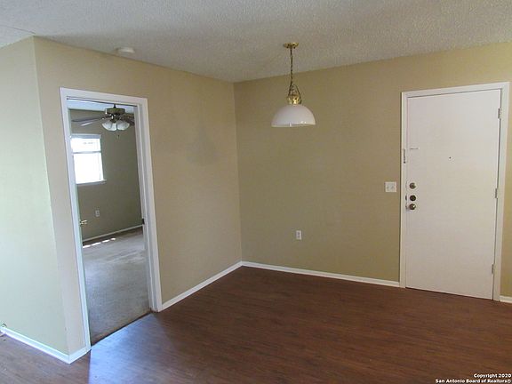 4th image of 125 Meadow Dr