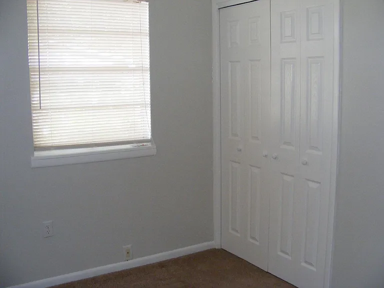 2334 Lewis St — Photo 7