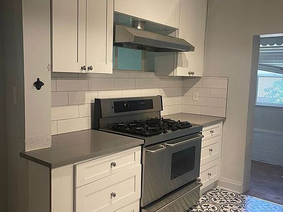 2nd image of 6045 W 39th Ave APT 2