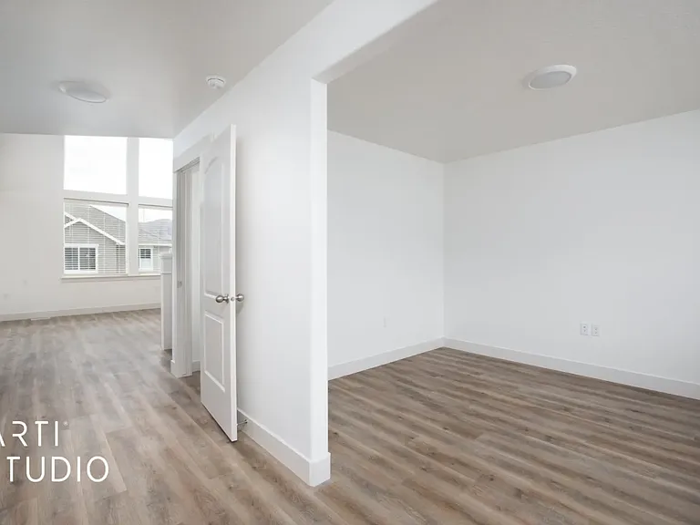 4678 Eyrie Peak Ln — Photo 22