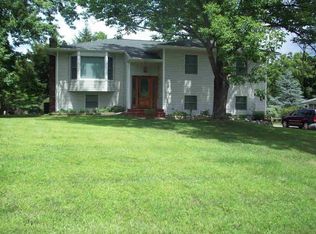 1296 Judy Rd, Mohegan Lake, NY 10547