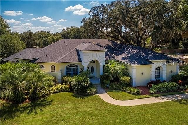 1st image of 8514 Amber Oak Dr