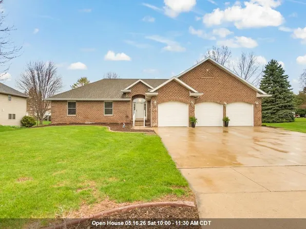 702 Marcks Ct, Luxemburg, WI 54217